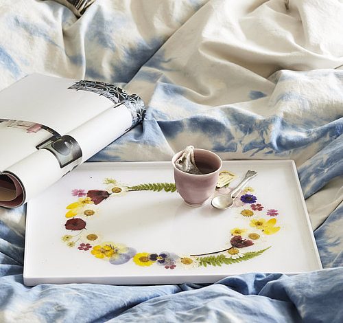 DIY Victorian-Style Pressed Flower Tea Tray