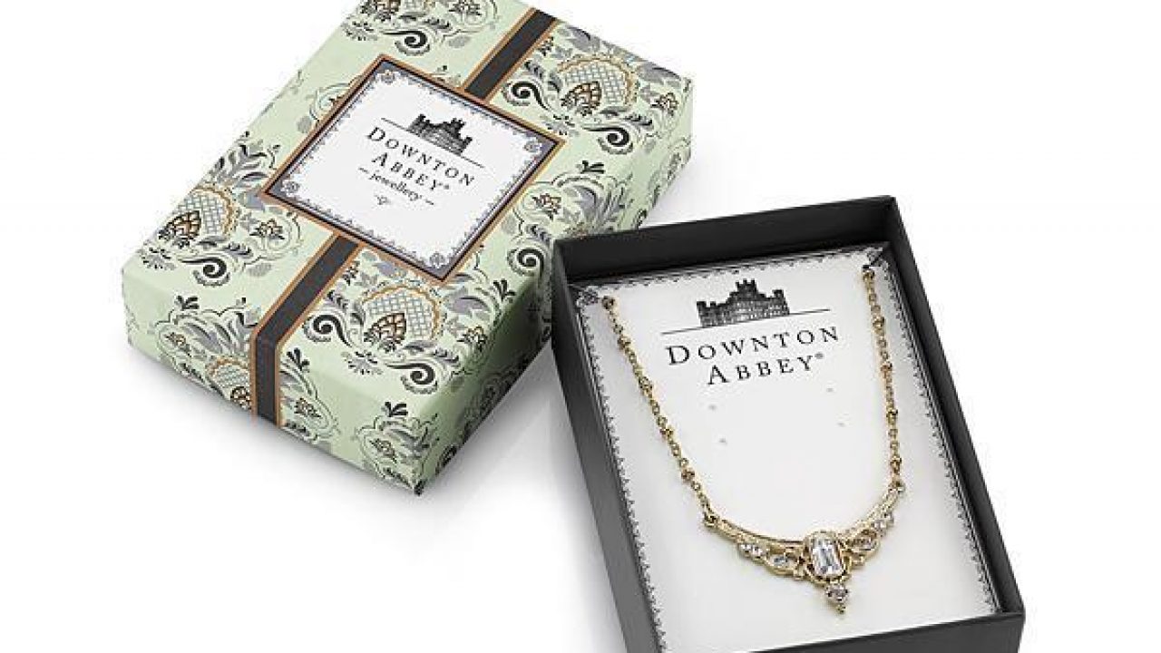 1920's Theme Downton Abbey Inspired Layering Necklace Long Necklaces Women's Fashion Jewelry Gold Plated Filigree Clover Necklace